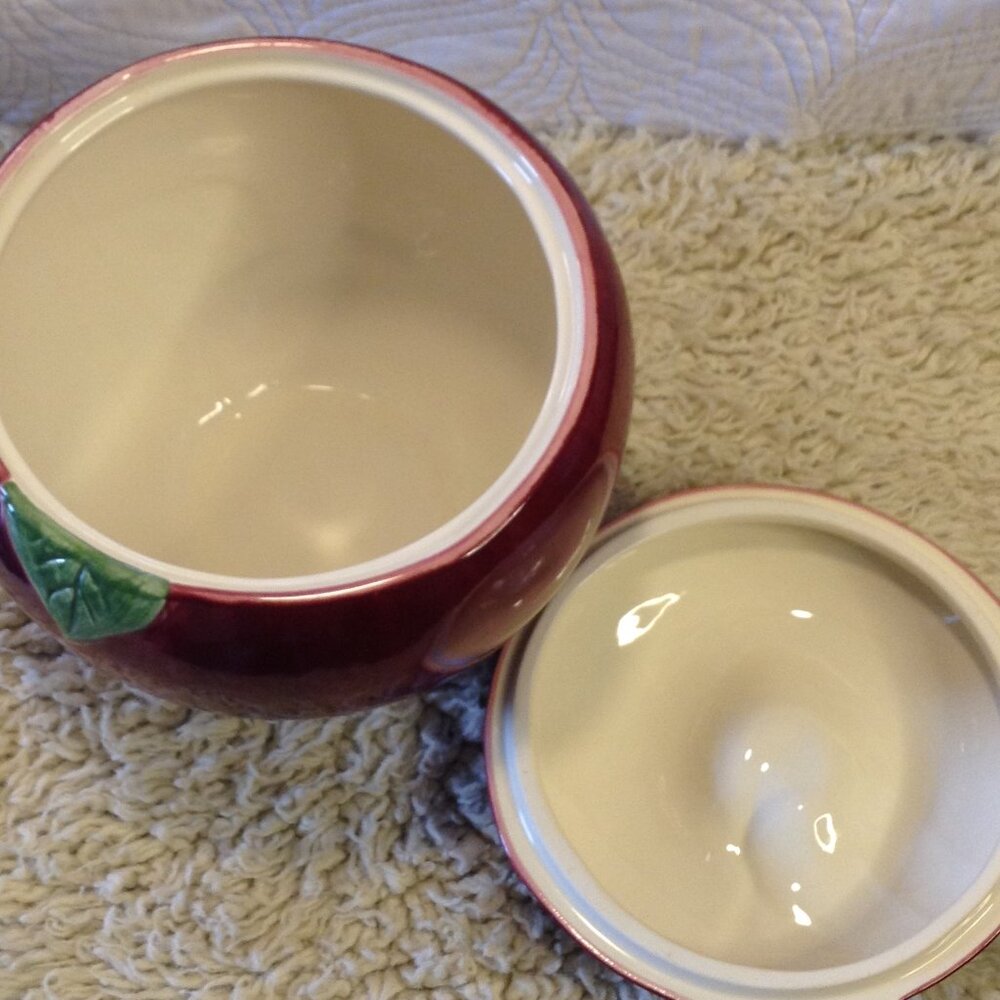 VTG Franciscan Apple Cookie jar leaf accents Made in Portugal Cabincore Kitschy - Picture 3 of 5